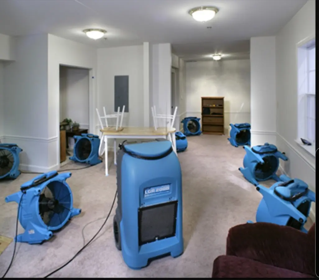 Air movers and dehumidifier setup for Water Extraction & Removal in Fort Wayne