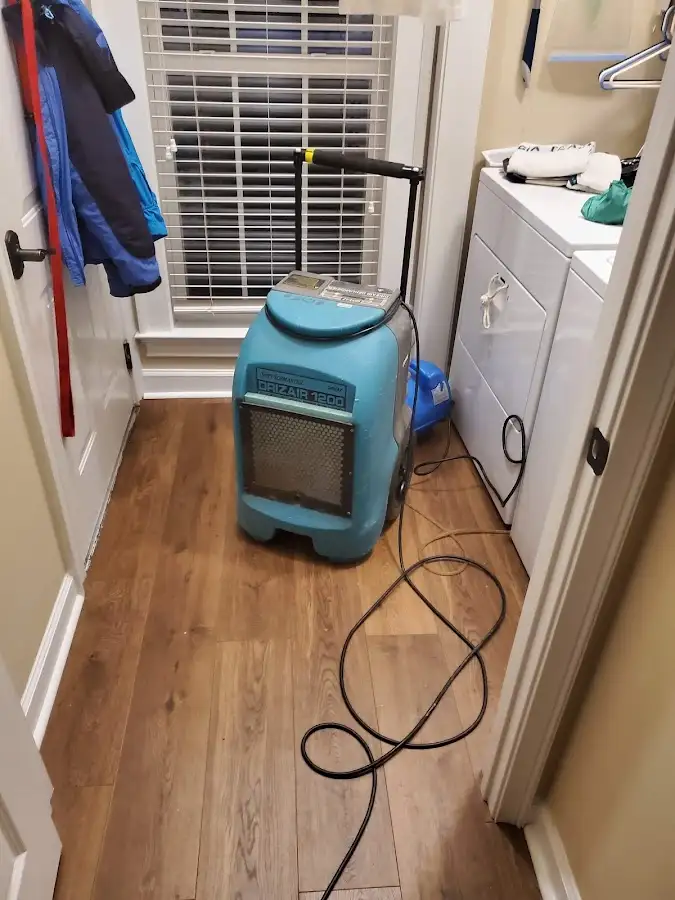Commercial dehumidifier deployed for Crawl Space Restoration in Fort Wayne